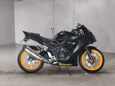 Honda CBR250R 2015