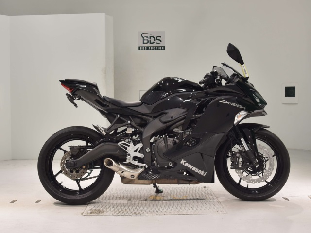 Kawasaki NINJA ZX-25R 2021