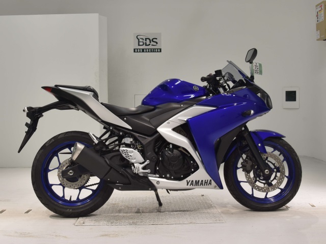 Yamaha YZF-R25A 2017