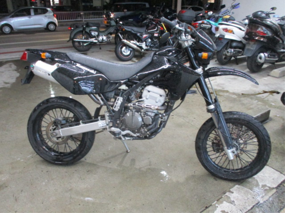 Kawasaki D-TRACKER250 2005