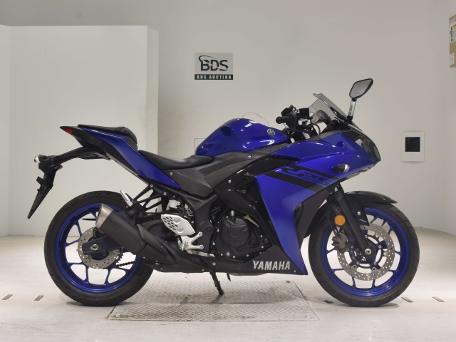 Yamaha YZF-R25A 2018
