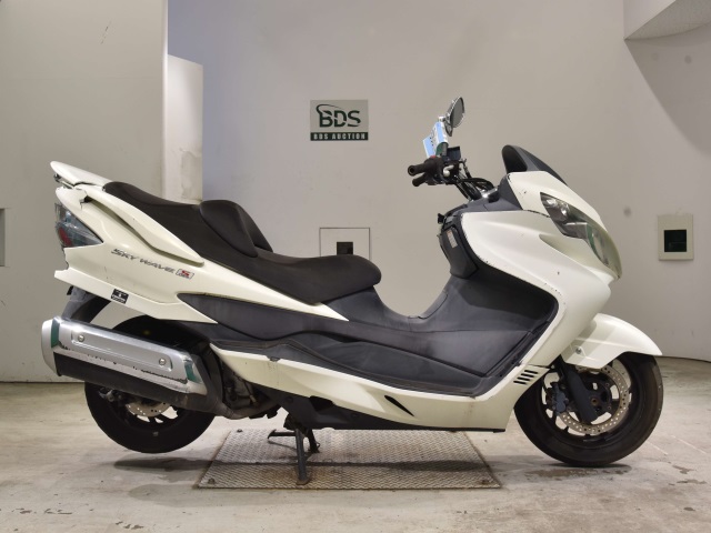 Suzuki SKYWAVE 250S