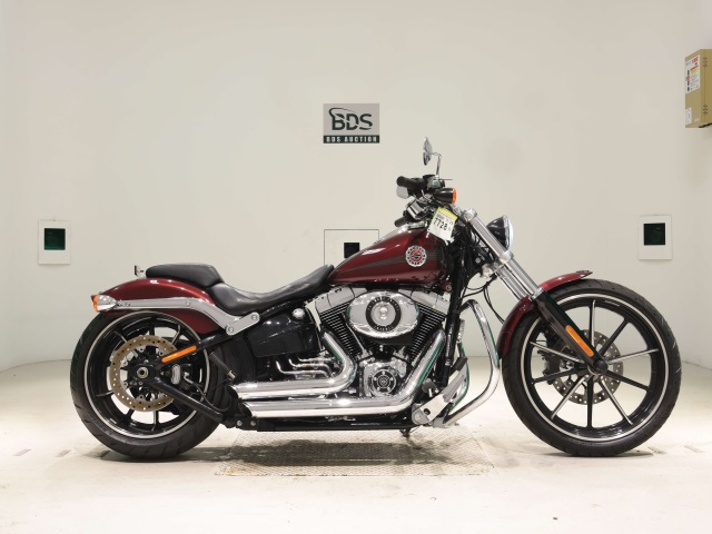 HD BREAKOUT FXSB1580 2015