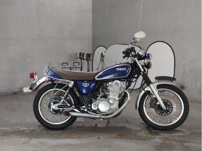 Yamaha SR400 2021