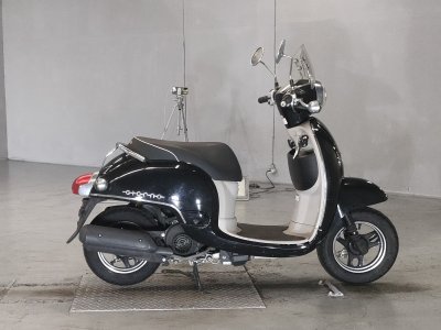 Honda GIORNO 2011