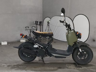 Honda ZOOMER 2011