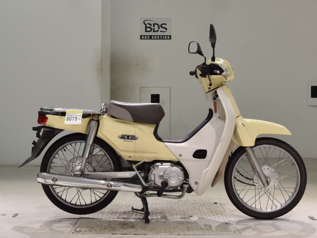 Honda C50 2016