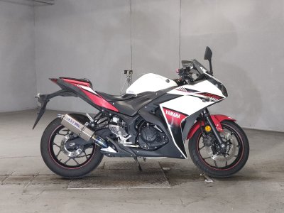 Yamaha YZF-R25 2016