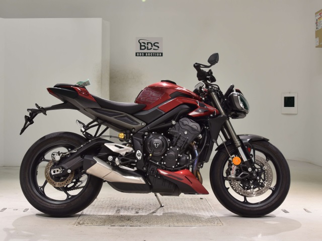 Triumph STREET TRIPLE R 2024