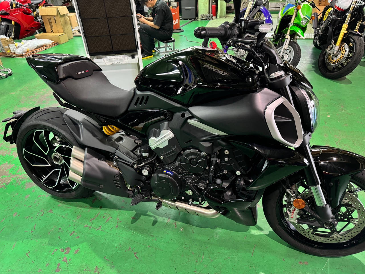 Ducati DIAVEL 2023