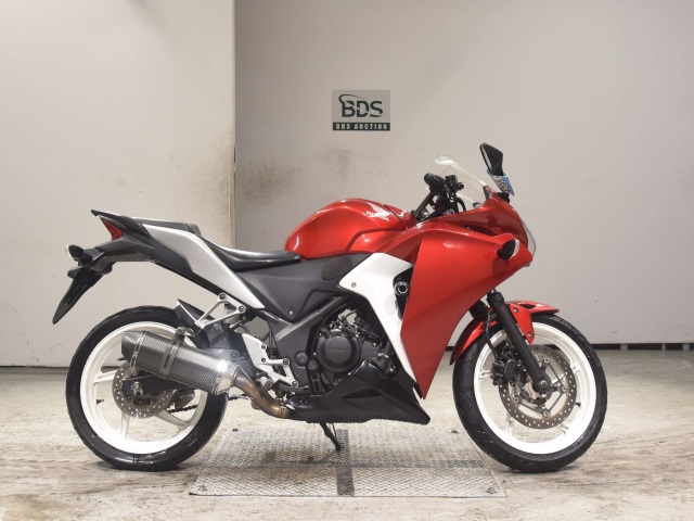 Honda CBR250R 2011