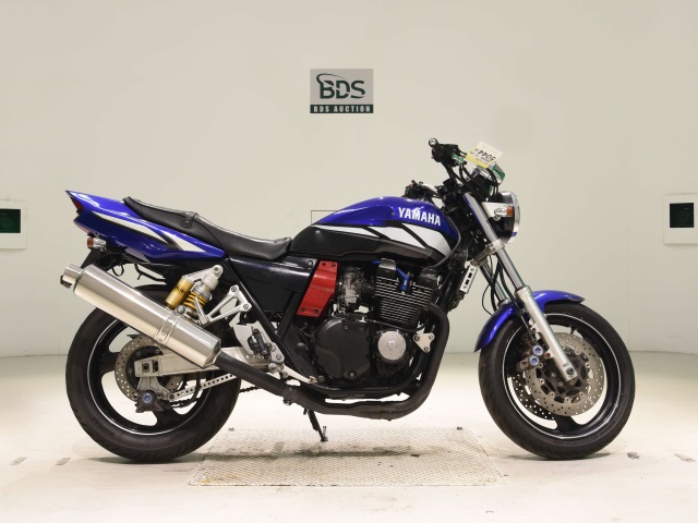Yamaha XJR400 2002
