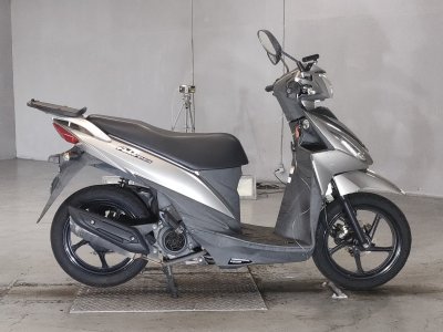 Suzuki ADDRESS V110