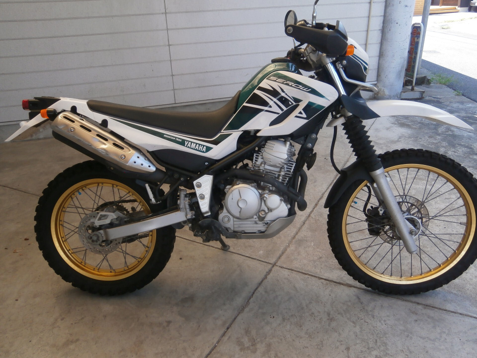 Yamaha SEROW XT250 2016