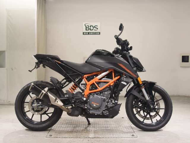 KTM 390 DUKE 2023