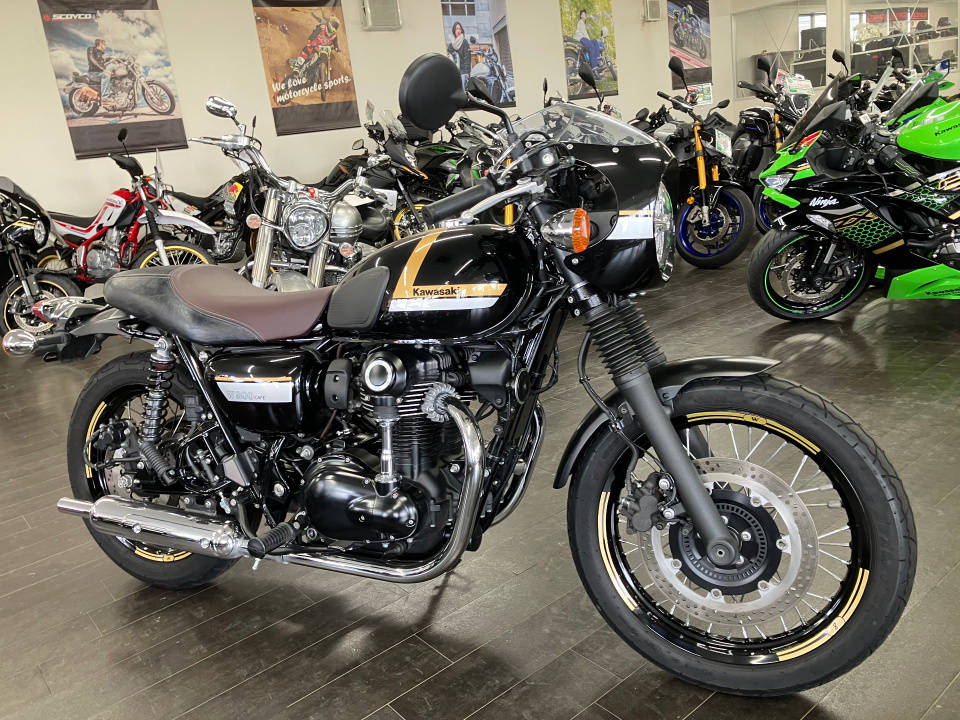 Kawasaki W800 2022