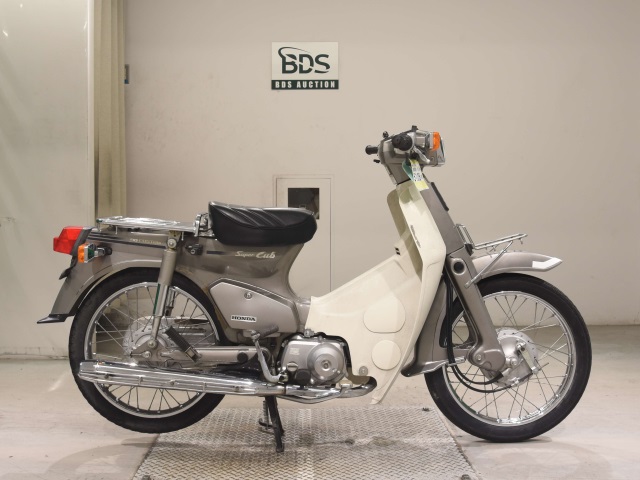 Honda C90-E 2005