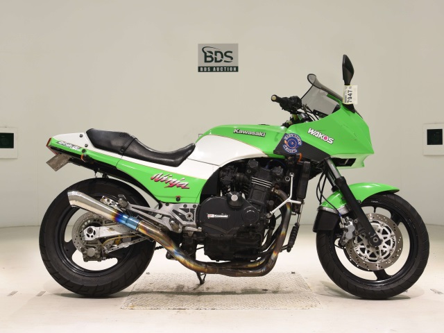 Kawasaki GPZ750R 1984