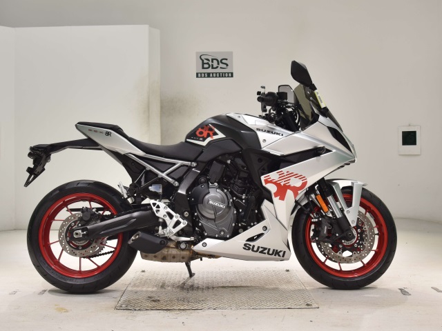 Suzuki GSX-8R 2024