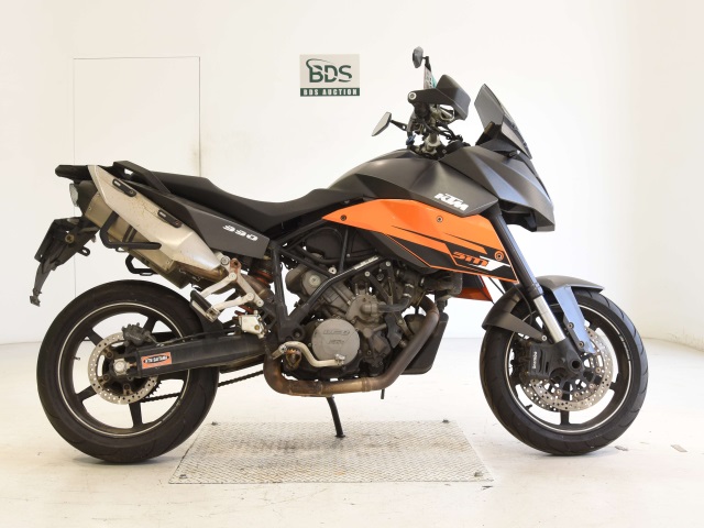 KTM 990 SUPERMOTO T 2010