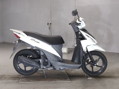 Suzuki ADDRESS V110