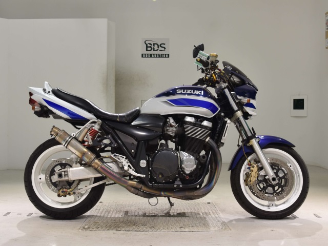 Suzuki GSX1400 2001