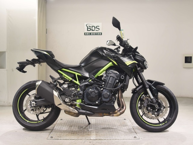 Kawasaki Z900 2021