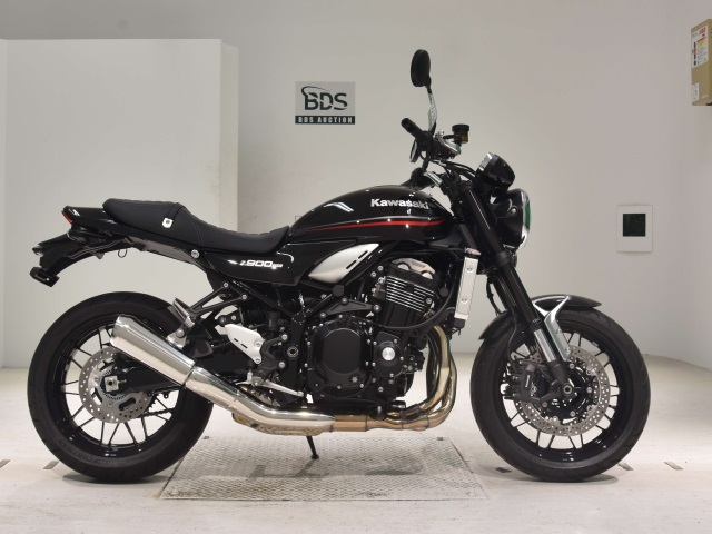 Kawasaki Z900RS 2023
