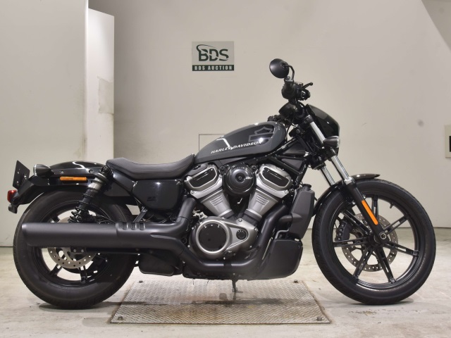 HD RH975 2022