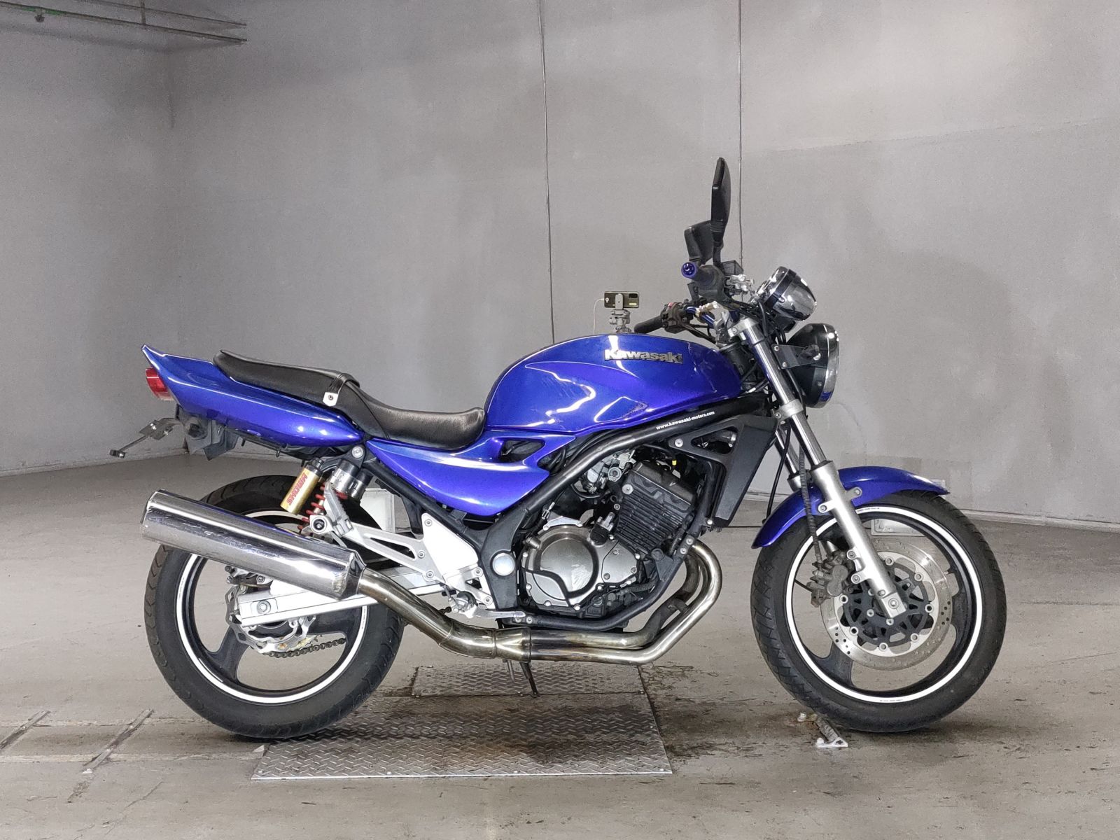 Kawasaki BALIUS ZR250 2004
