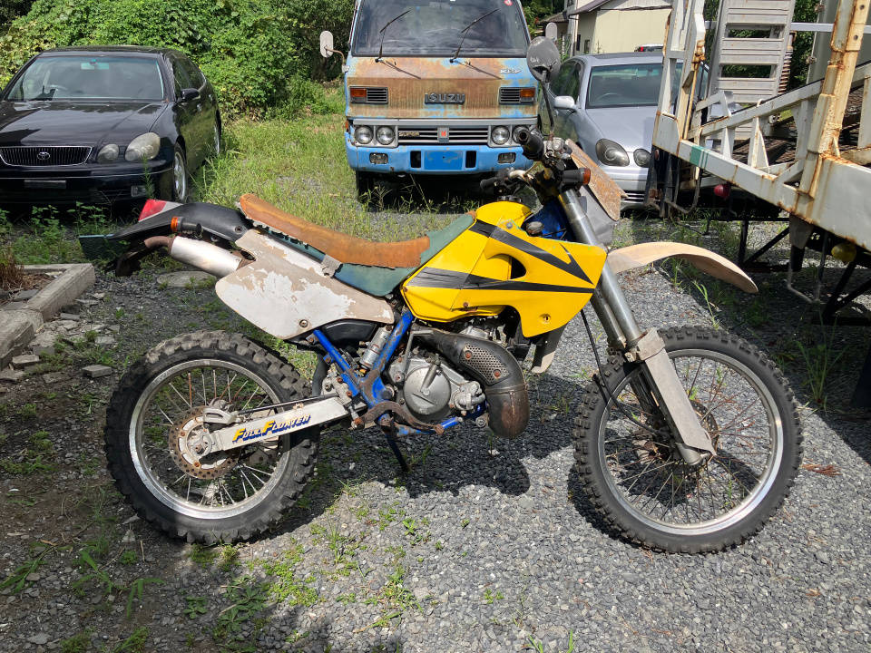 Suzuki TS200R