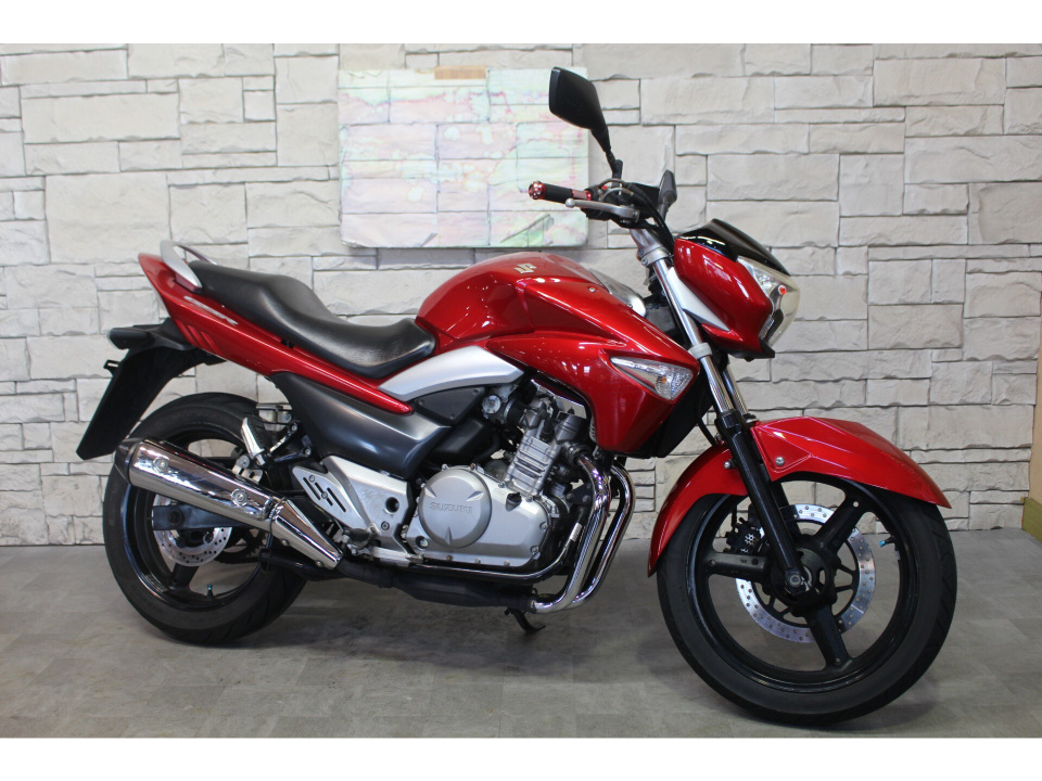 Suzuki GSR250