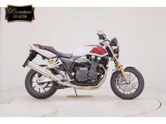 Honda CB1300SF 2025