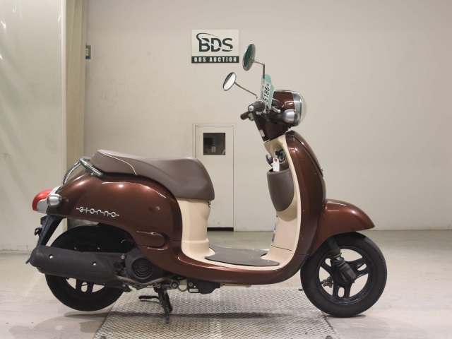 Honda GIORNO 2011