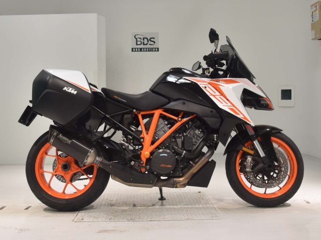KTM 1290 SUPERDUKE GT 2019