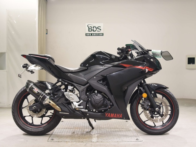 Yamaha YZF-R25 2015