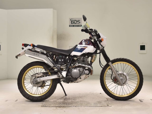 Yamaha SEROW XT225 1996