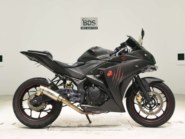 Yamaha YZF-R25 2015