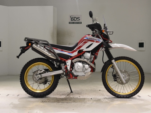 Yamaha SEROW XT225 2020