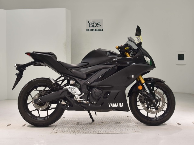 Yamaha YZF-R25A 2019