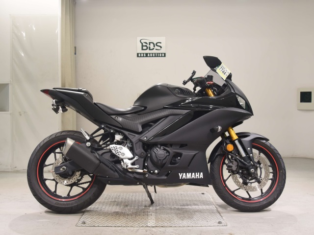 Yamaha YZF-R25A