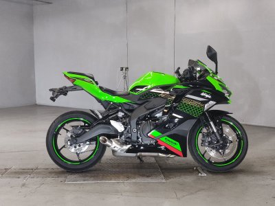 Kawasaki NINJA ZX-25R KRT 2021