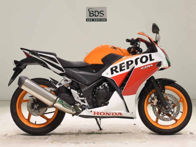 Honda CBR250RA 2015