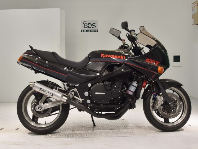 Kawasaki GPZ1000RX 1987