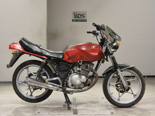 Suzuki GS125
