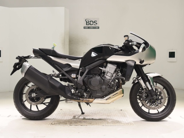 Honda HAWK11 2024