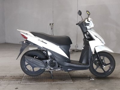 Suzuki ADDRESS V110