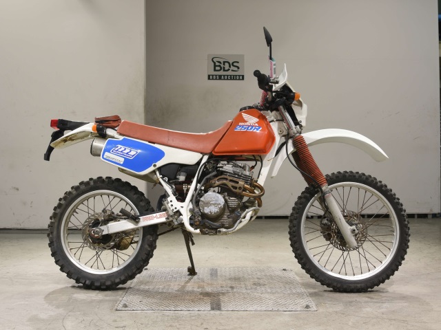 Honda XLR250R 1990
