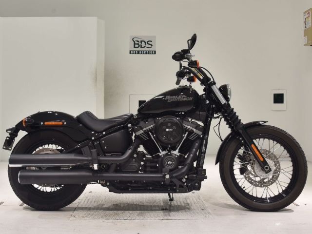 HD STREETBOB FXBB1750 2017