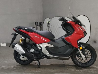 Honda ADV 160 2025